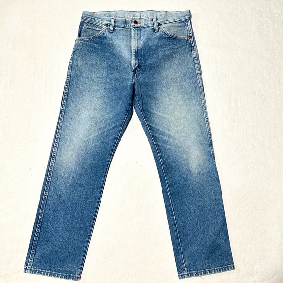 RARE WRANGLERS COWBOY FIT DENIM JEANS WITH OMBRÉ FADE. EUC Sz 36x32 - Picture 2 of 9